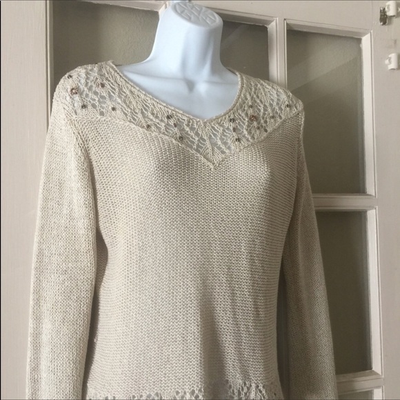 Sweater - Picture 2 of 6